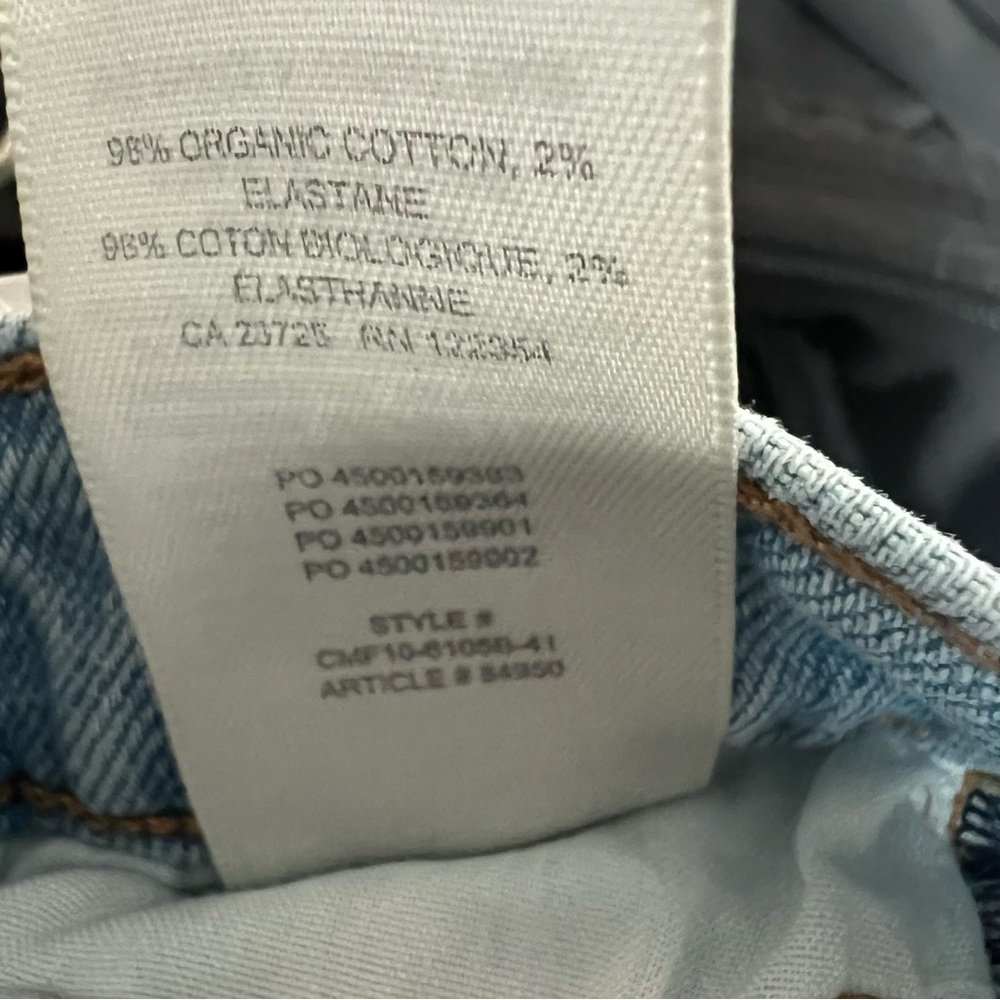 Aritzia Denim Forum Arlo Jeans light wash straight - Picture 6 of 10